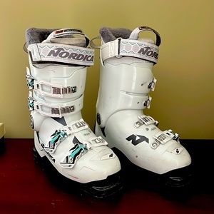 Nordic’s Speedmachine 85 PCF Precision Size 24.5 Ski Boots - Used Good Condition